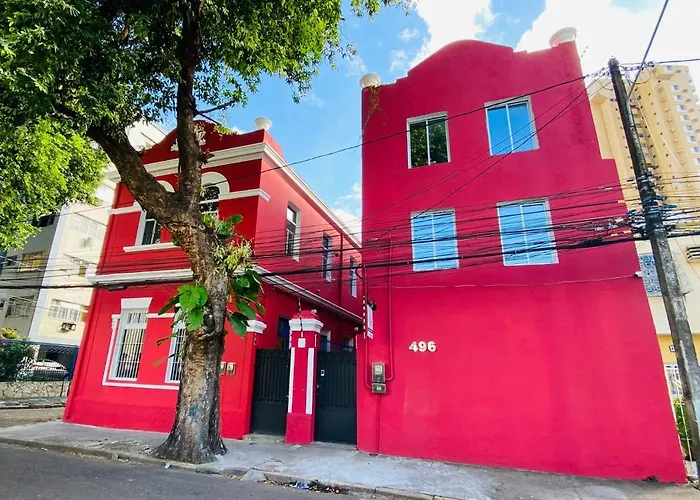 Reef Hostel&Pousada
