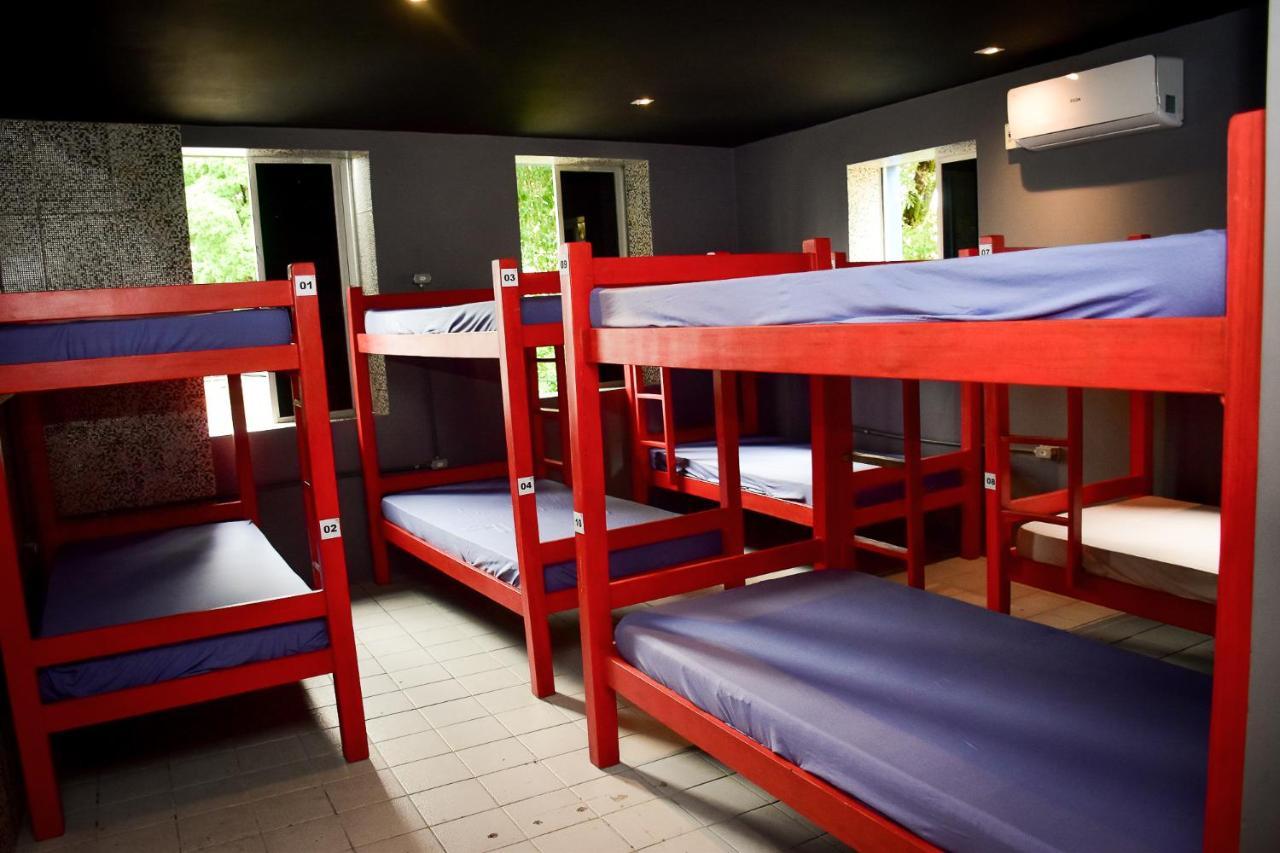 Albergue Reef & *